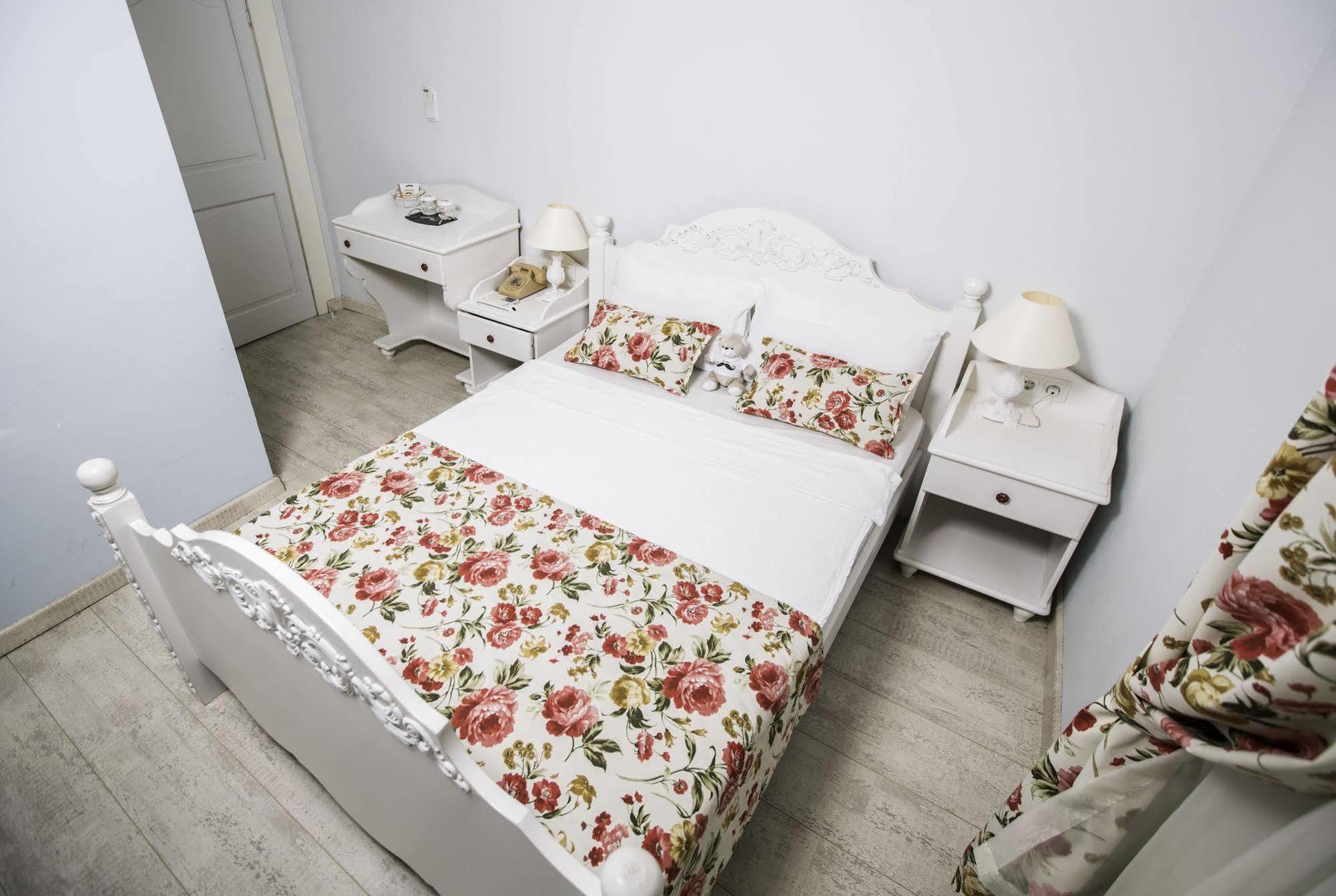 The White Hotel Alacati Exterior foto