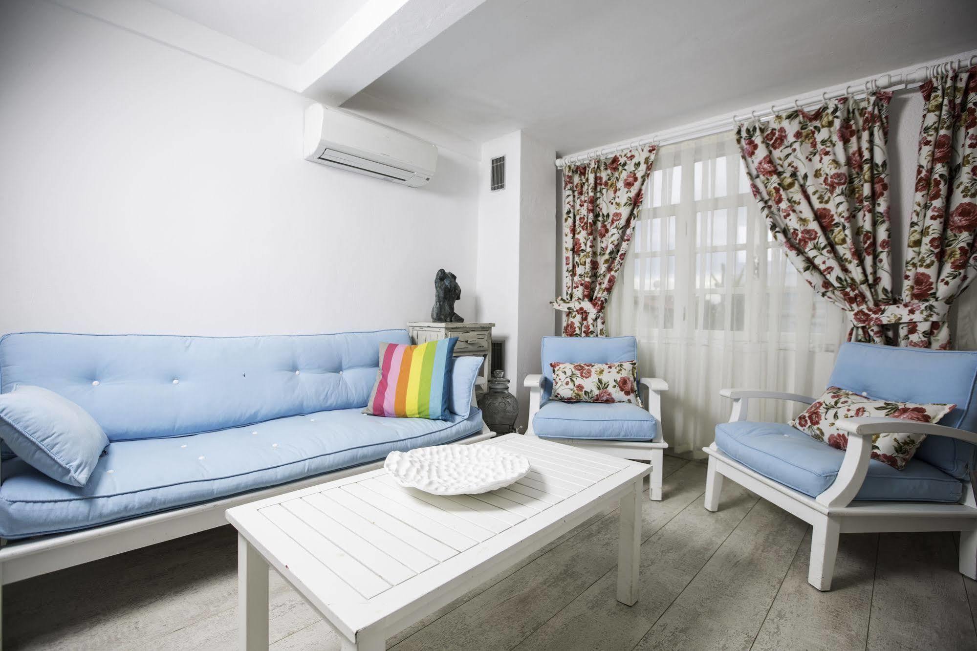 The White Hotel Alacati Exterior foto