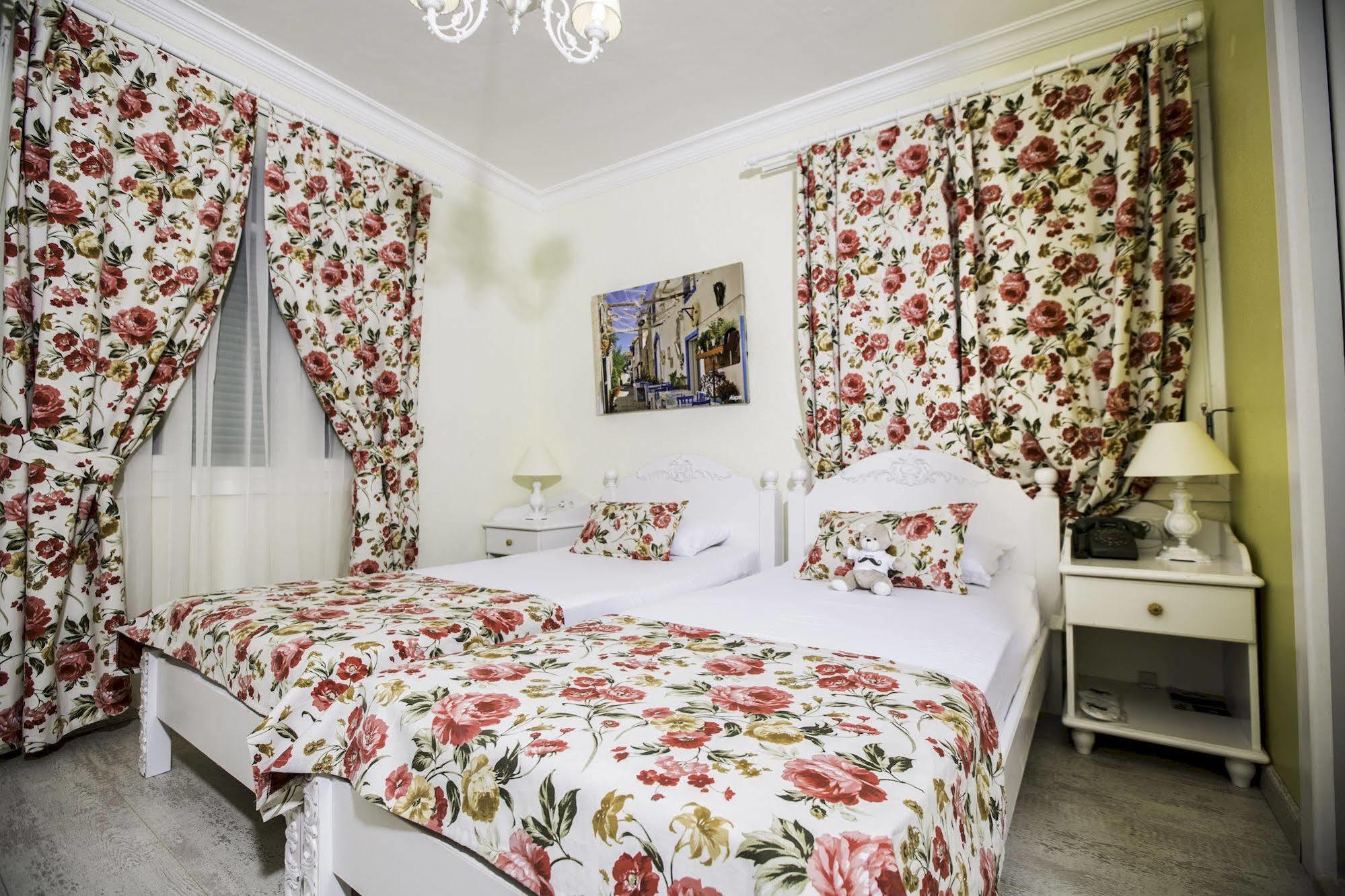 The White Hotel Alacati Exterior foto