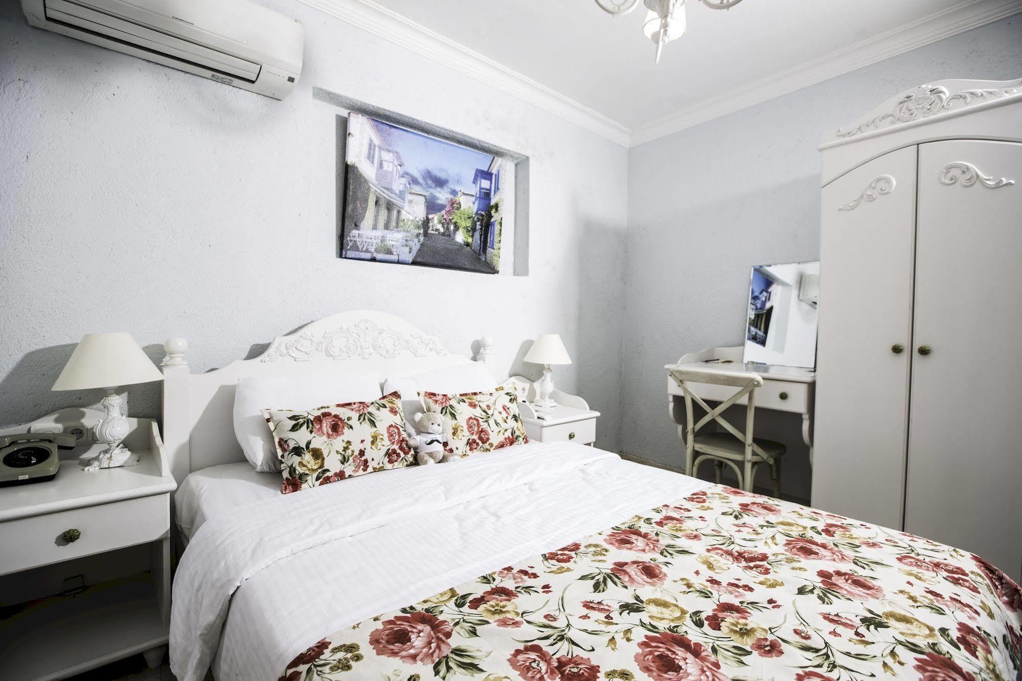 The White Hotel Alacati Exterior foto